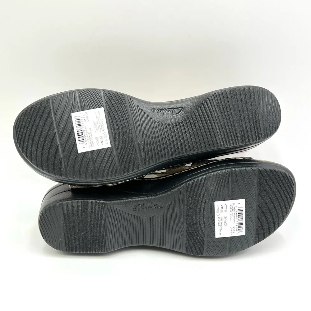 Clarks Size 6.5 Metallic Taupe Bronze‎ Floral T-Strap Wedge Sandals Shoes